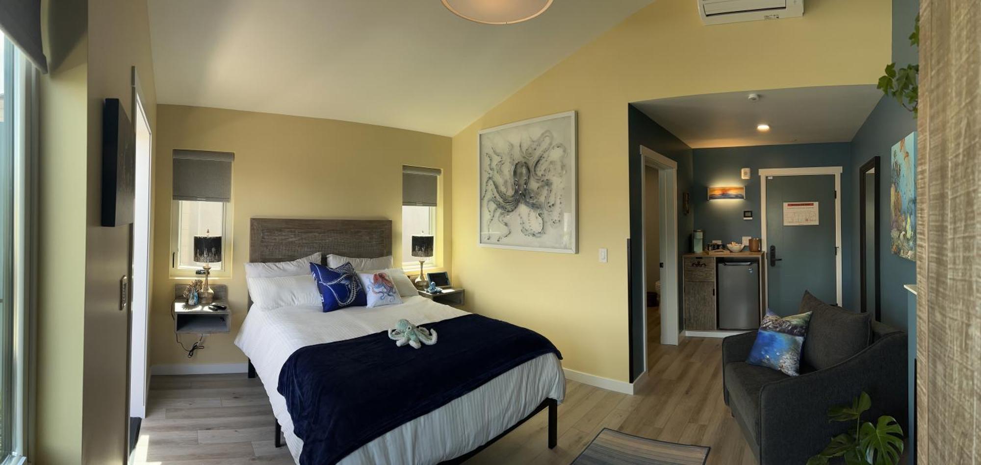Harborwalk Hotel 4*