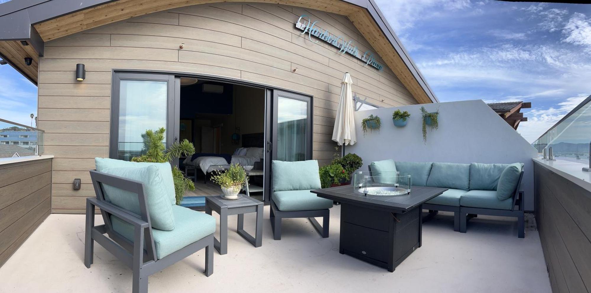 Harborwalk Hotel 4*
